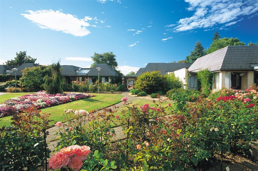 Distinction Te Anau Hotel & Villas Экстерьер фото